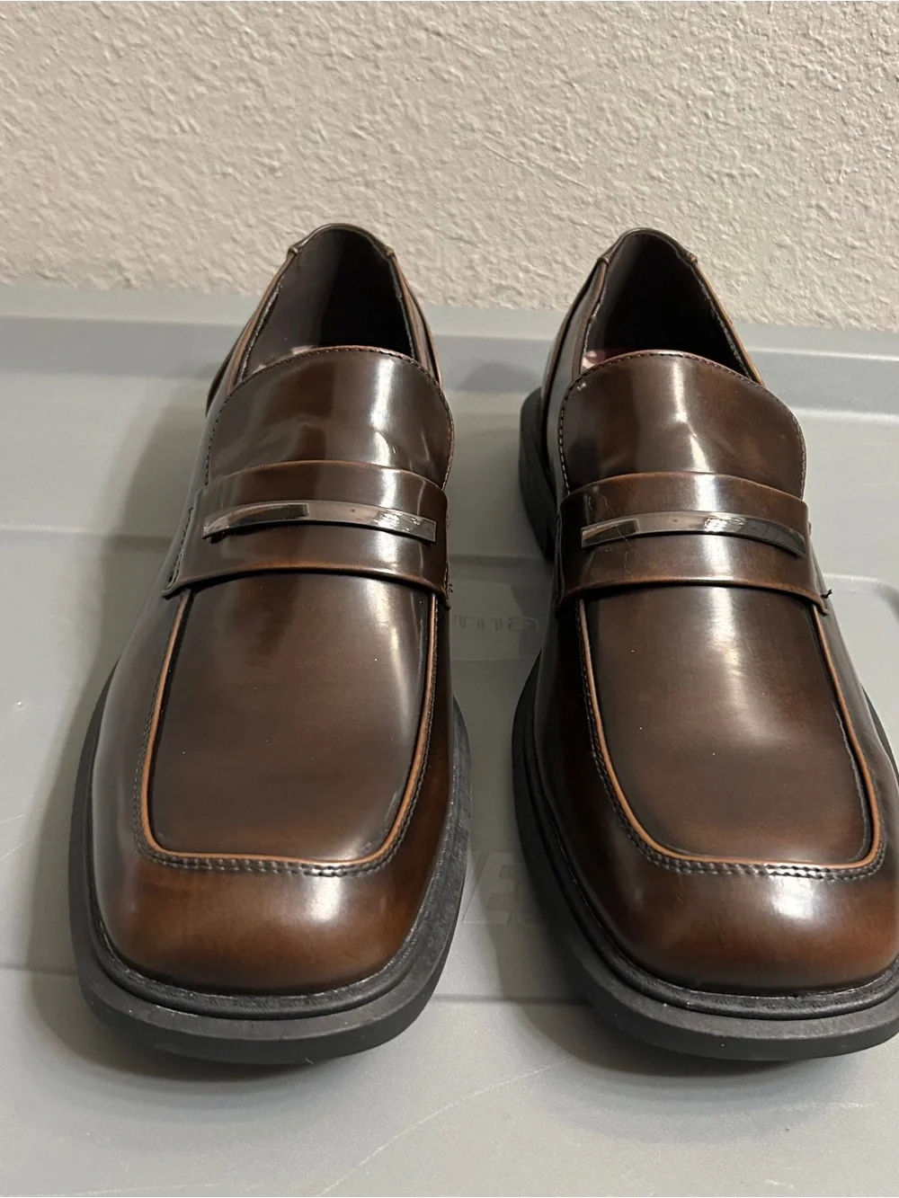 Kenneth Cole Reaction polished brown